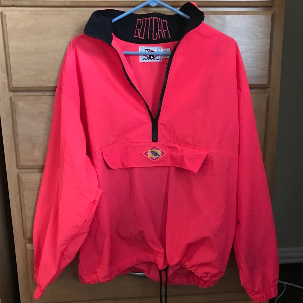 VINTAGE GOTCHA WINDBREAKER